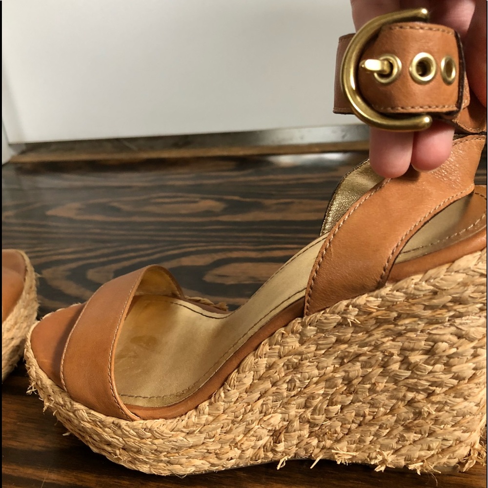EUC Coach wedge sandal 8.5